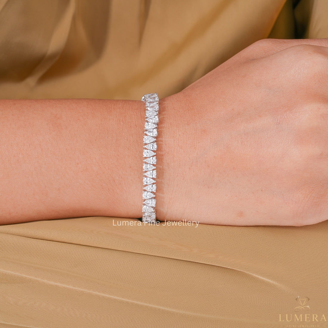 Pear Cut Lab Grown Diamond Tennis Bracelet