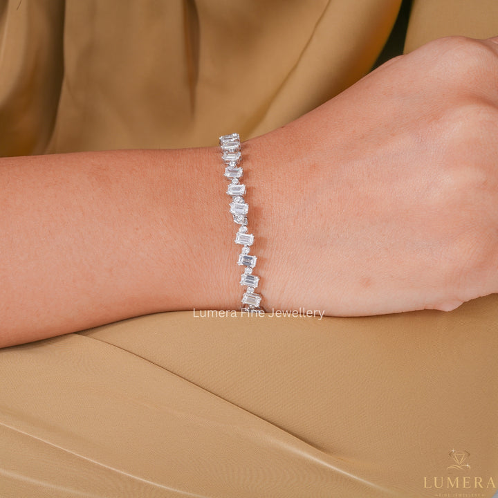 Emerald-Round Lab Grown Diamond Zig Zag  Pattern Tennis Bracelet