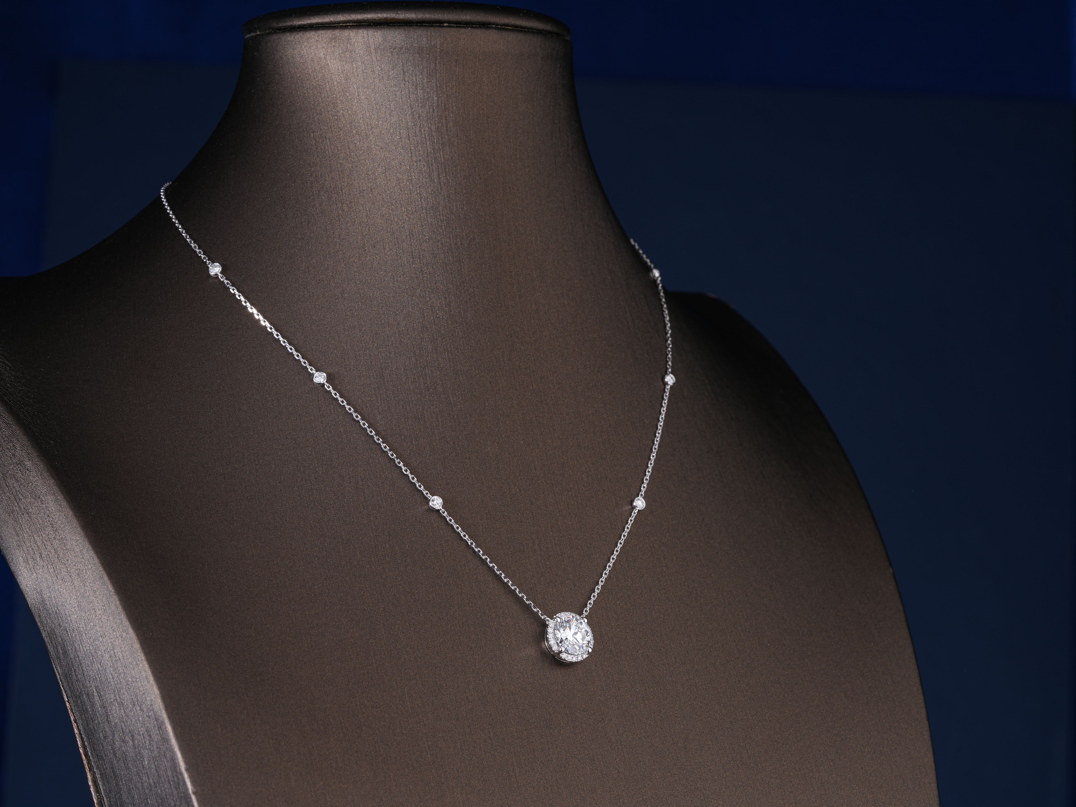 2.05 CT Round Shaped Diamond Necklace